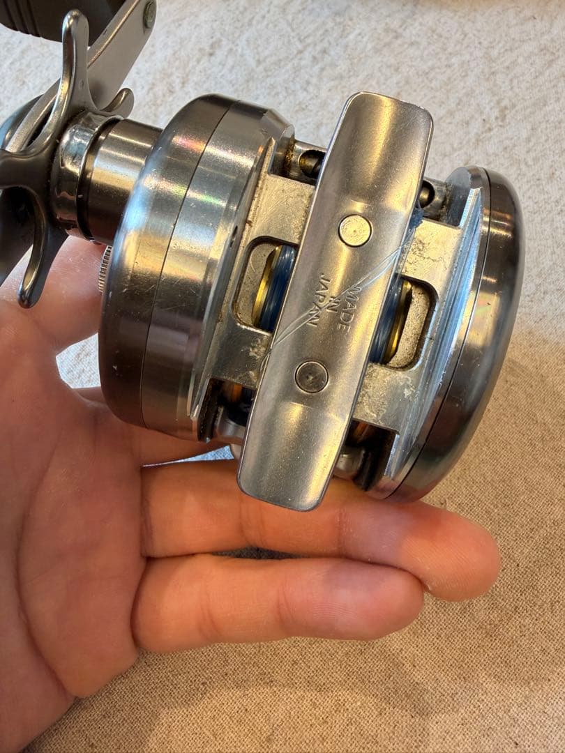 Daiwa 203（Millionaire CV-X）日本製 右巻き