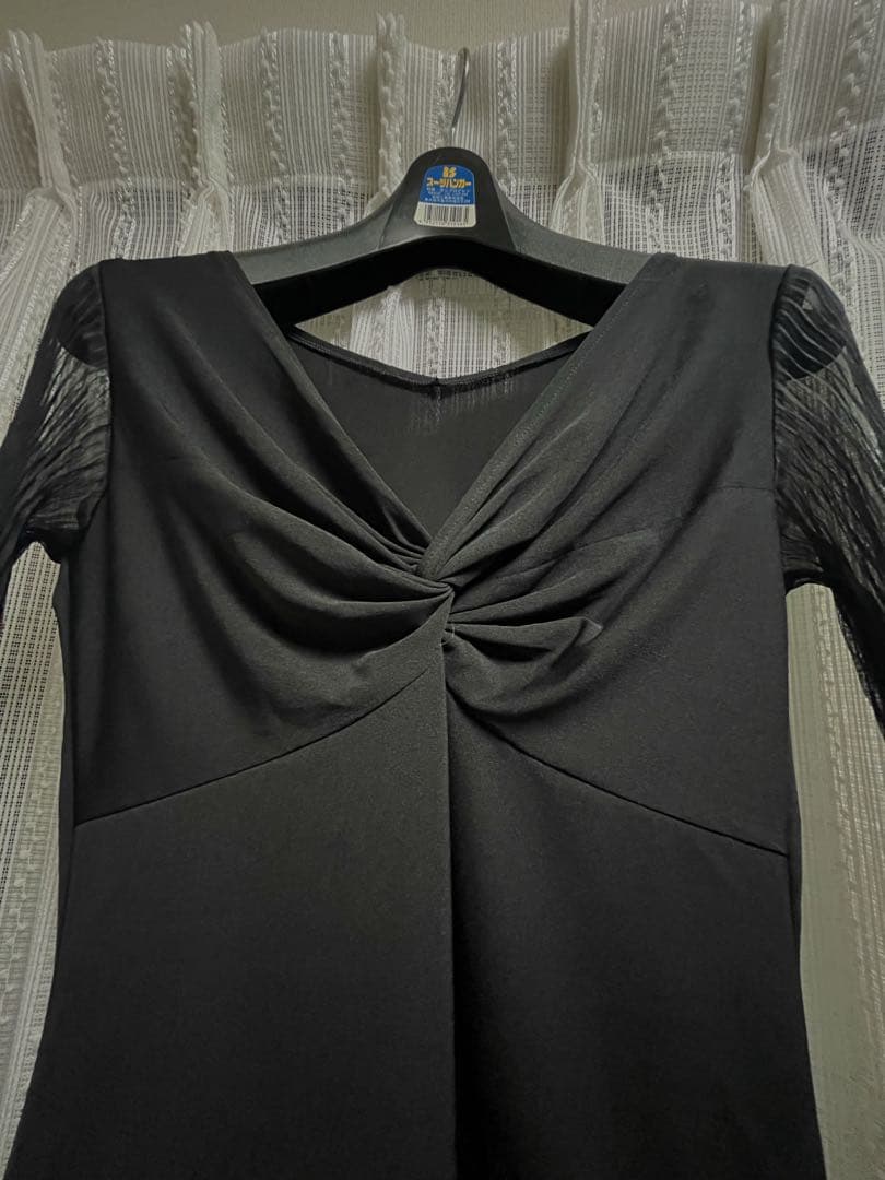 【美品】未使用に近い！社交ダンス　袖シフォン使いトップス
