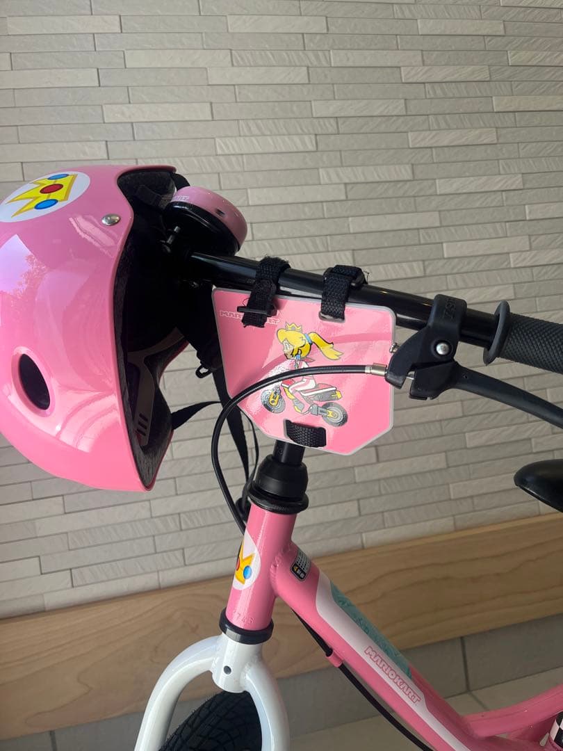 【美品】アサヒ　限定　ピーチ姫　ストライダー　ピンク ヘルメット付き