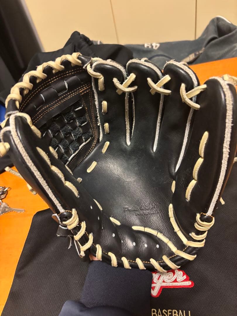 ゼット　プロステイタス　硬式内野用グローブ　源田モデル