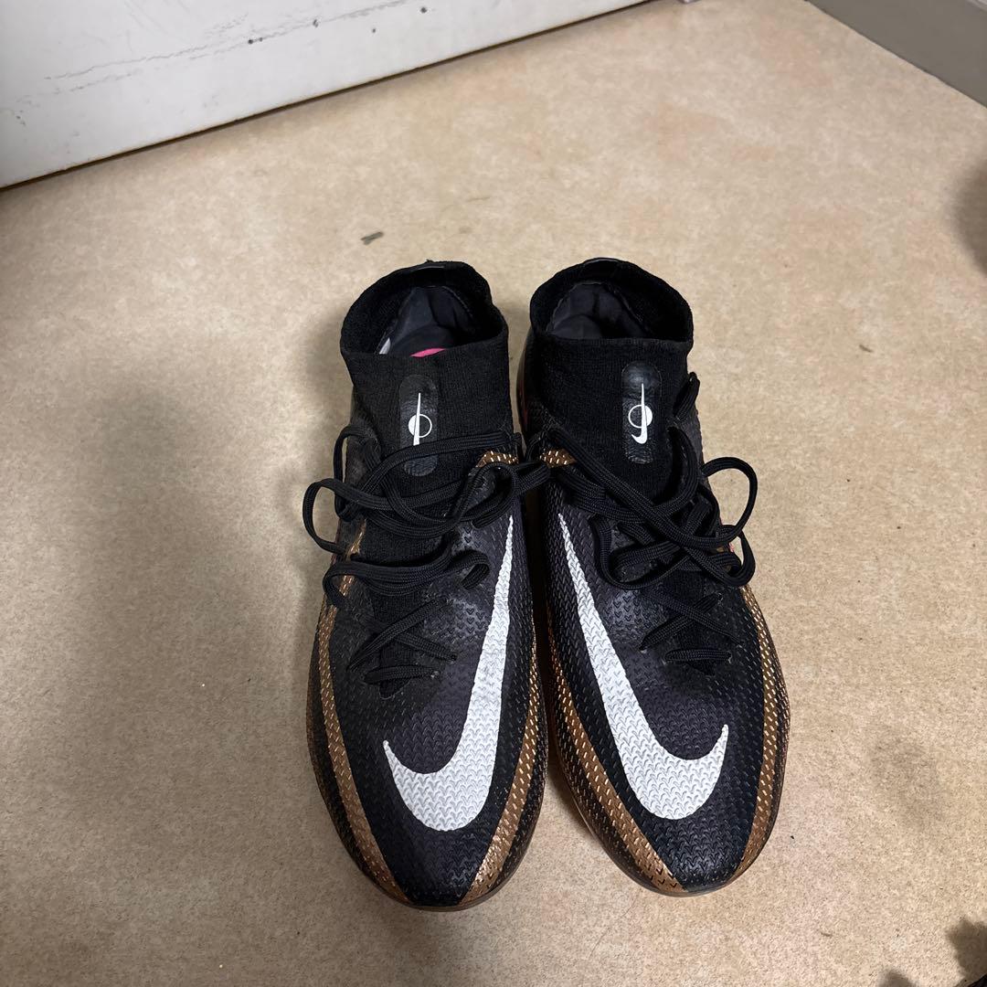 Nike サッカーシューズ 黒/白/茶色