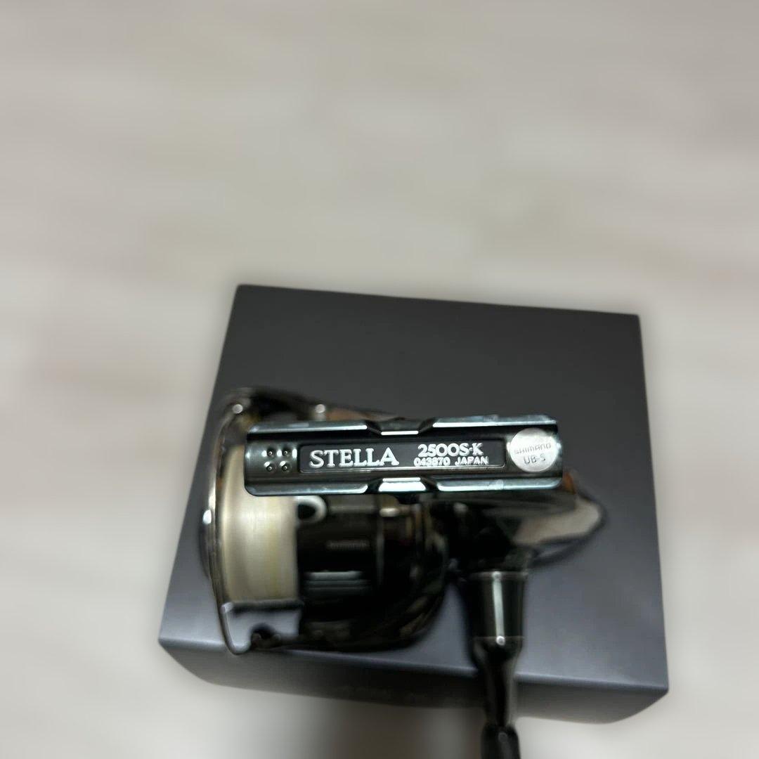 22STELLA 2500sスピニングリール