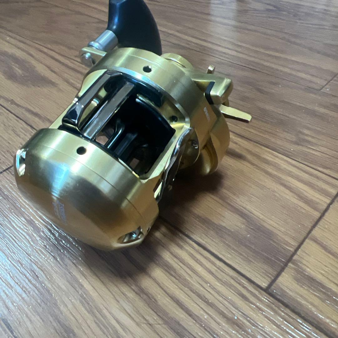 SHIMANO OCEA CONQUEST CT 300HG 両軸リール