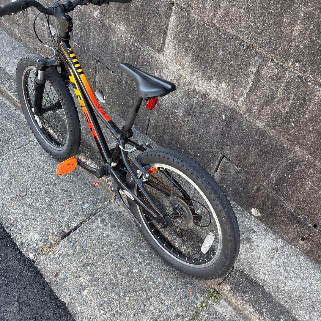 TREK 20インチ Precaliberブラック