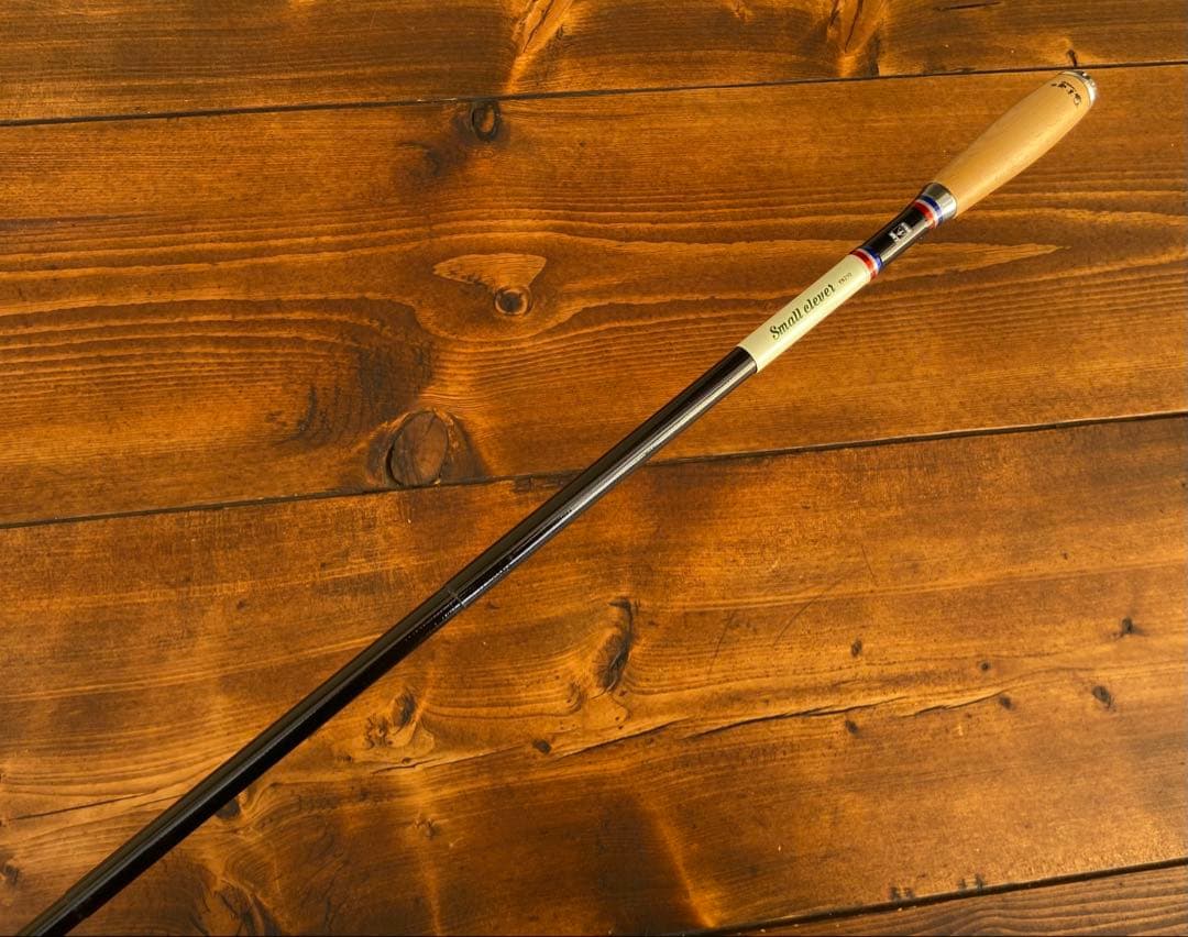 小物釣り竿　タナゴ竿　ブラック×ホワイト　210cm ウッドグリップ　振り出し竿