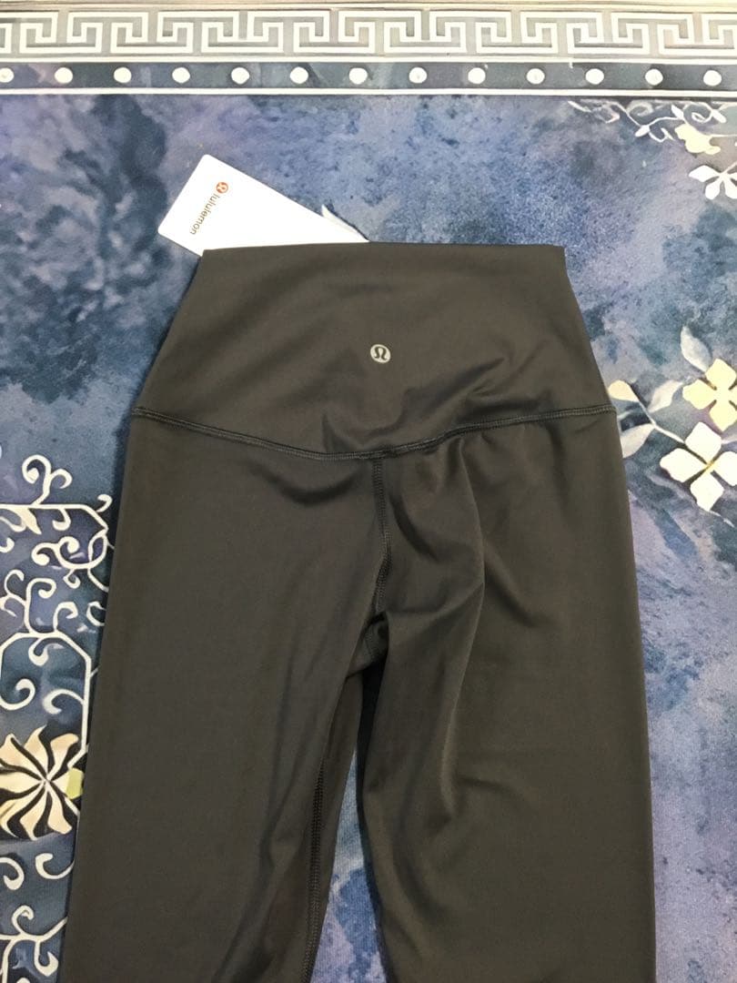 LULULEMON ☆ サイズ6ハイウエスト ダークグレー ヨガパンツ