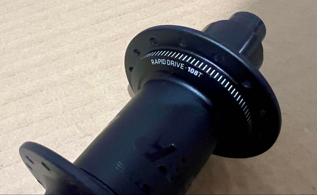 ゆ*き様 BONTRAGER ハブBOOST/108T 28H XD