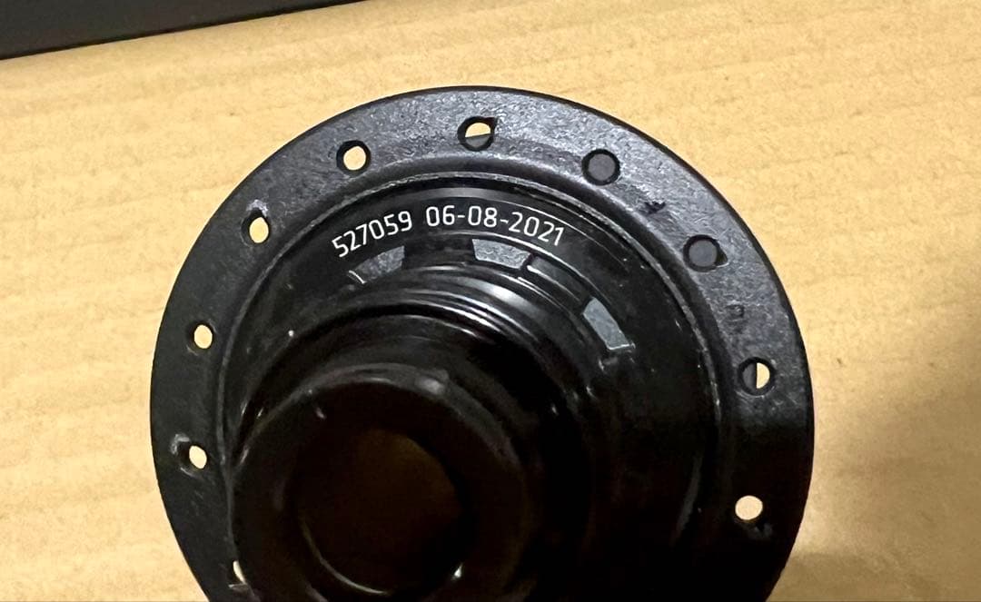 ゆ*き様 BONTRAGER ハブBOOST/108T 28H XD