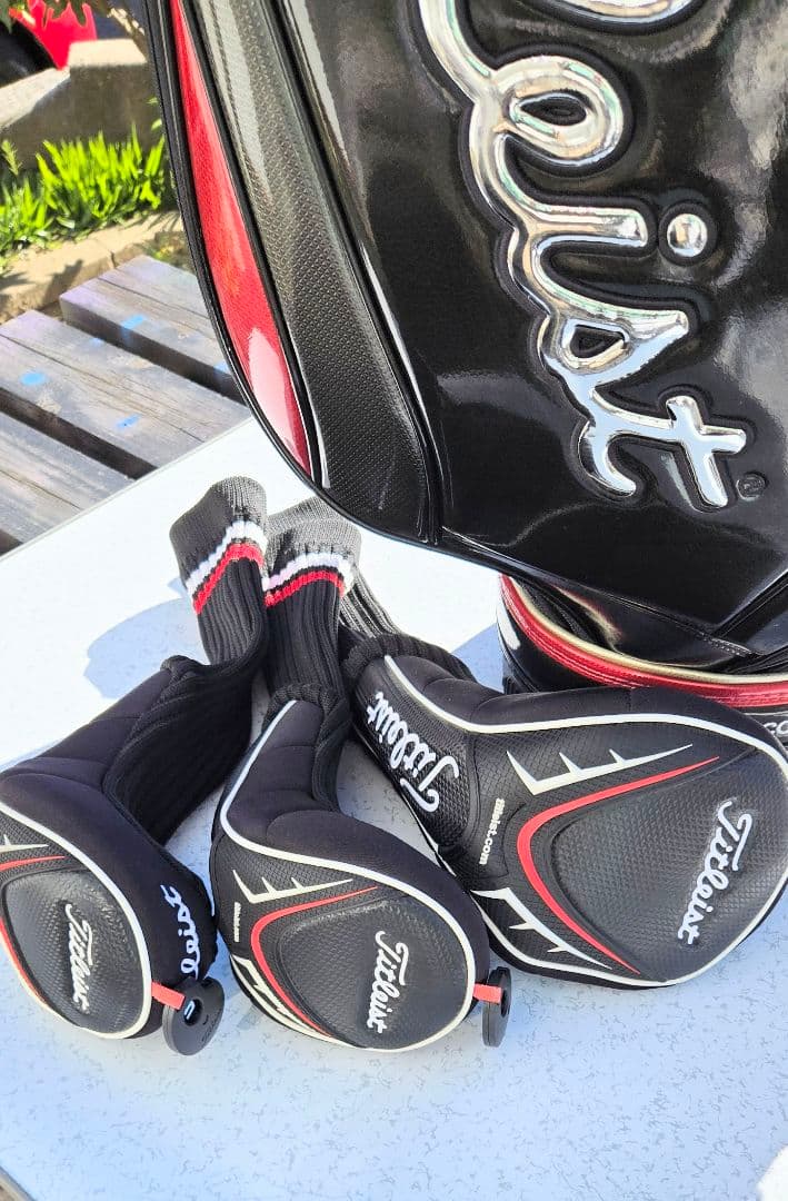 Titleist 9.5型3点式エナメルキャディバッグ&3点ヘッドカバーセット
