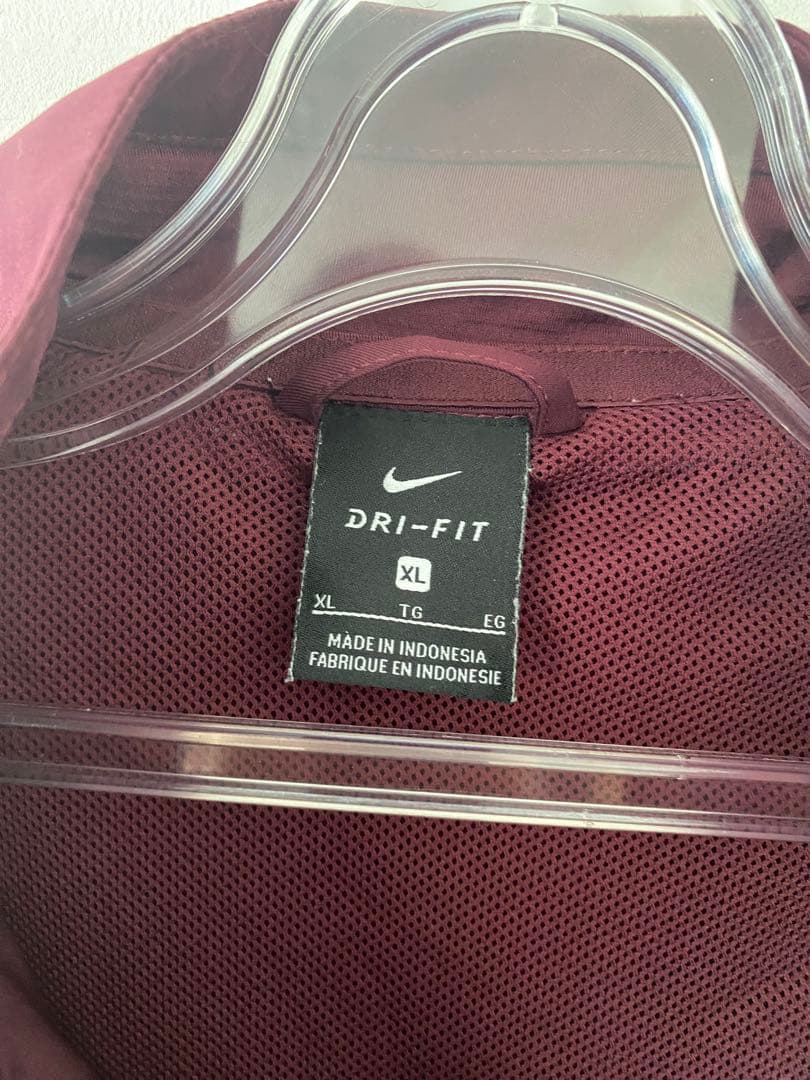 ☆送料無料☆NIKE(ナイキ)バルセロナトラックスーツ☆上下セット☆
