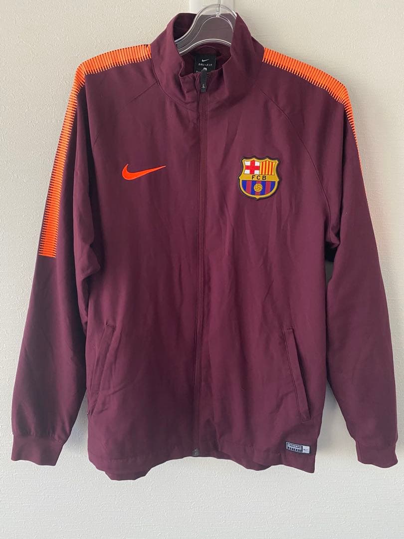 ☆送料無料☆NIKE(ナイキ)バルセロナトラックスーツ☆上下セット☆