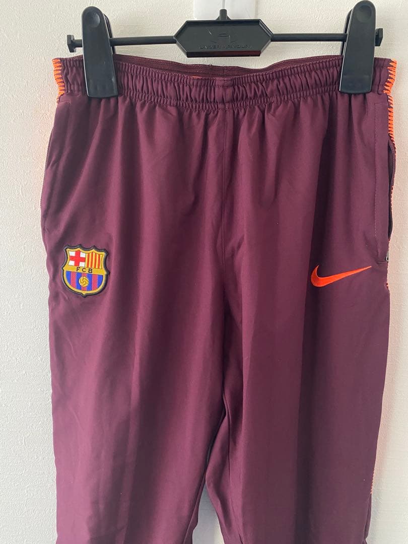 ☆送料無料☆NIKE(ナイキ)バルセロナトラックスーツ☆上下セット☆