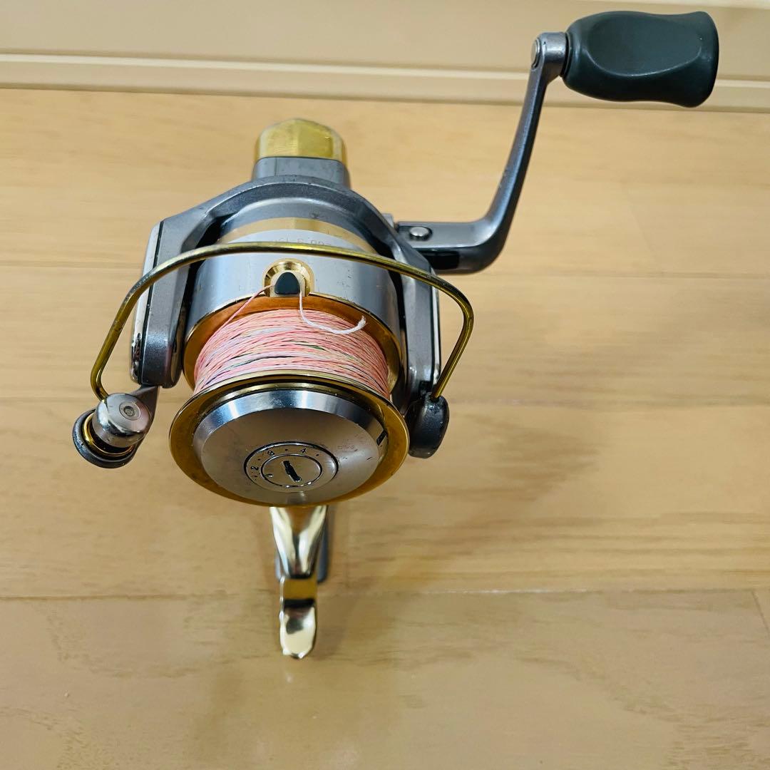 【即発送可能】美品　ダイワ トーナメント-Z 2500LBA スピニングリール