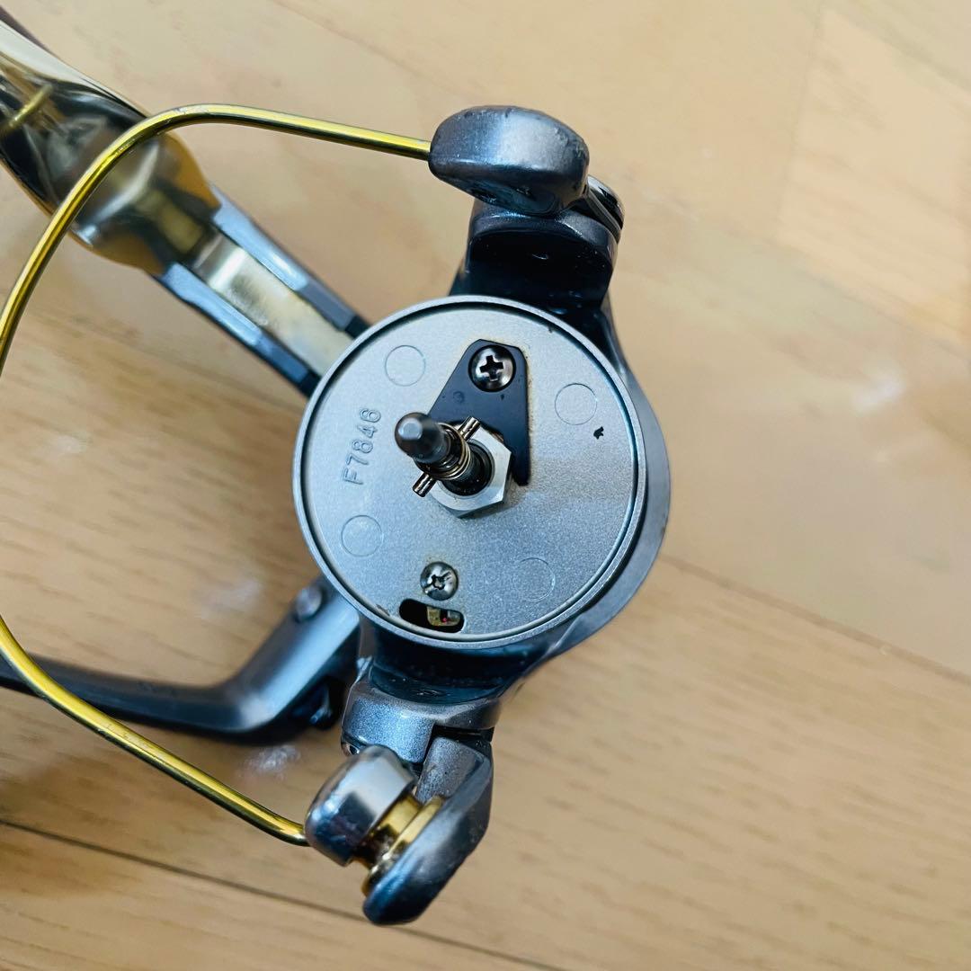 【即発送可能】美品　ダイワ トーナメント-Z 2500LBA スピニングリール