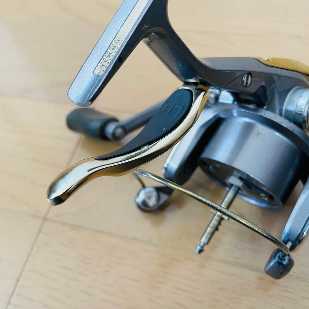 【即発送可能】美品　ダイワ トーナメント-Z 2500LBA スピニングリール