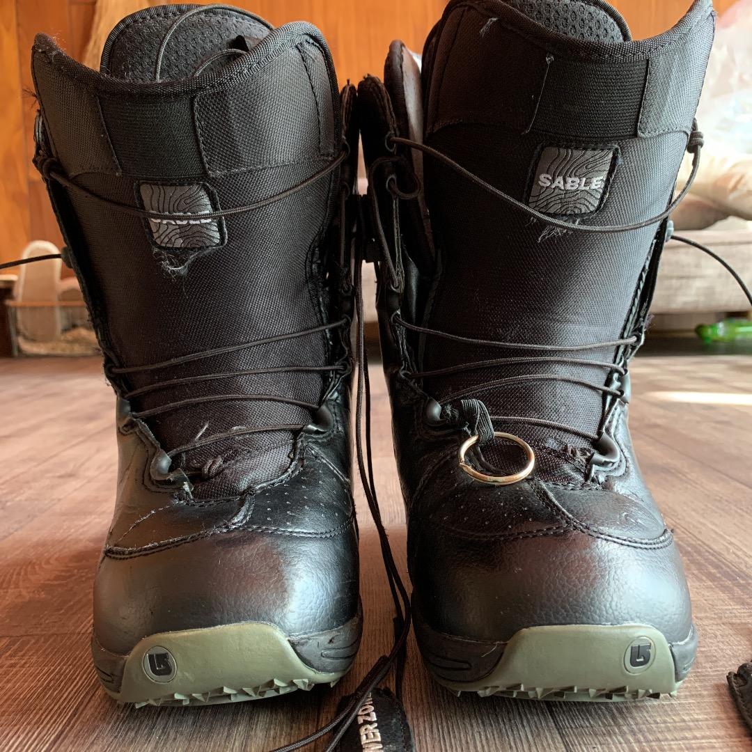 女性用スノーボードブーツ２３.５cm　黒　BURTON 可愛いステッチ　中古