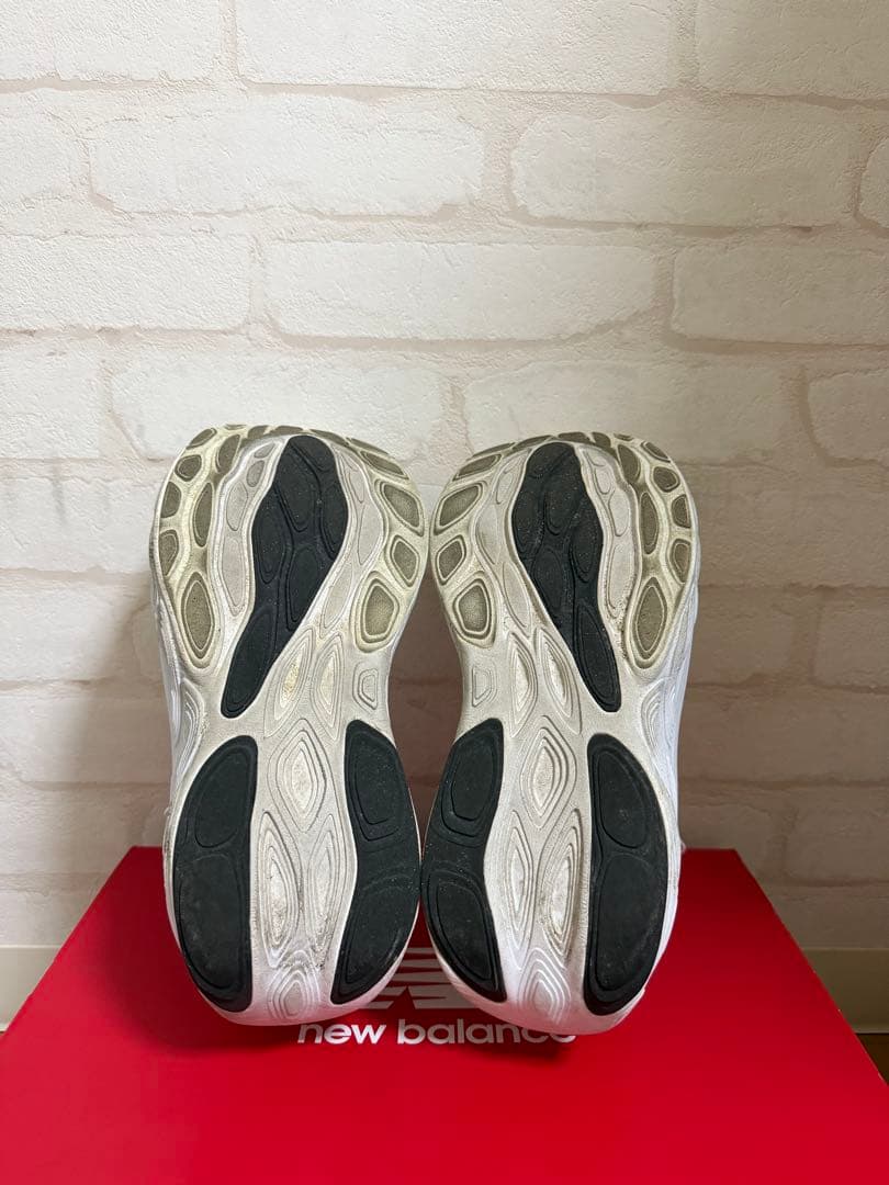 New Balance X 1080 v14 ホワイト 25cm