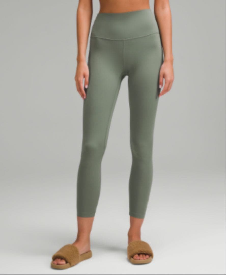Lululemon Align ハイウエスト グリーン レギンス