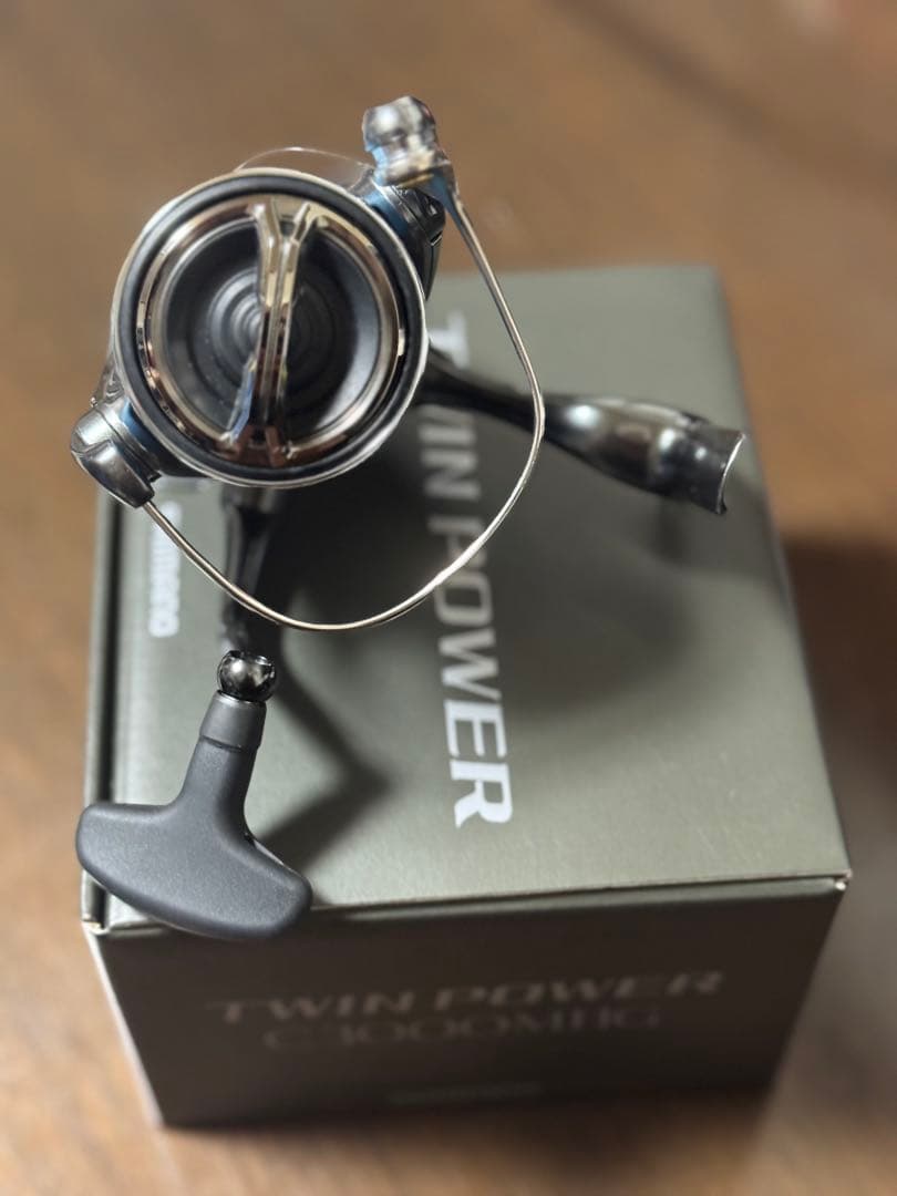 SHIMANO 24TWIN POWER C3000MHG 使用一回 超美品