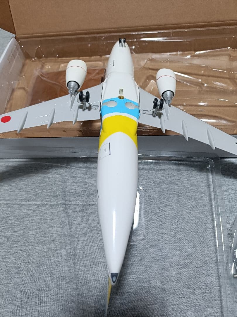 航空機・ヘリコプター AIRDO Boeing737-700 1/100