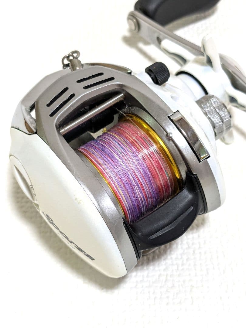 【美品】DAIWA MAG FORCESPORZA150R ベイトリール