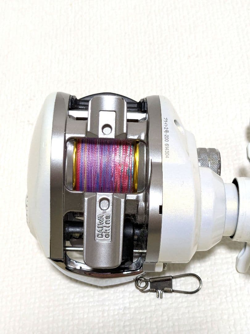 【美品】DAIWA MAG FORCESPORZA150R ベイトリール