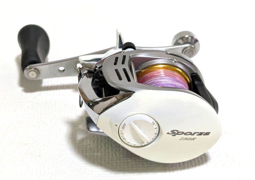 【美品】DAIWA MAG FORCESPORZA150R ベイトリール
