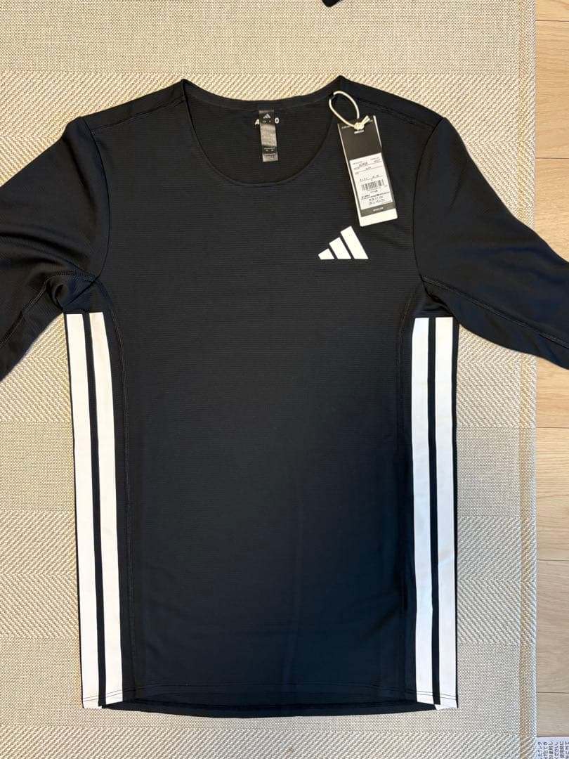 アディゼロ　ランニング長袖Ｔシャツ　サイズＳ