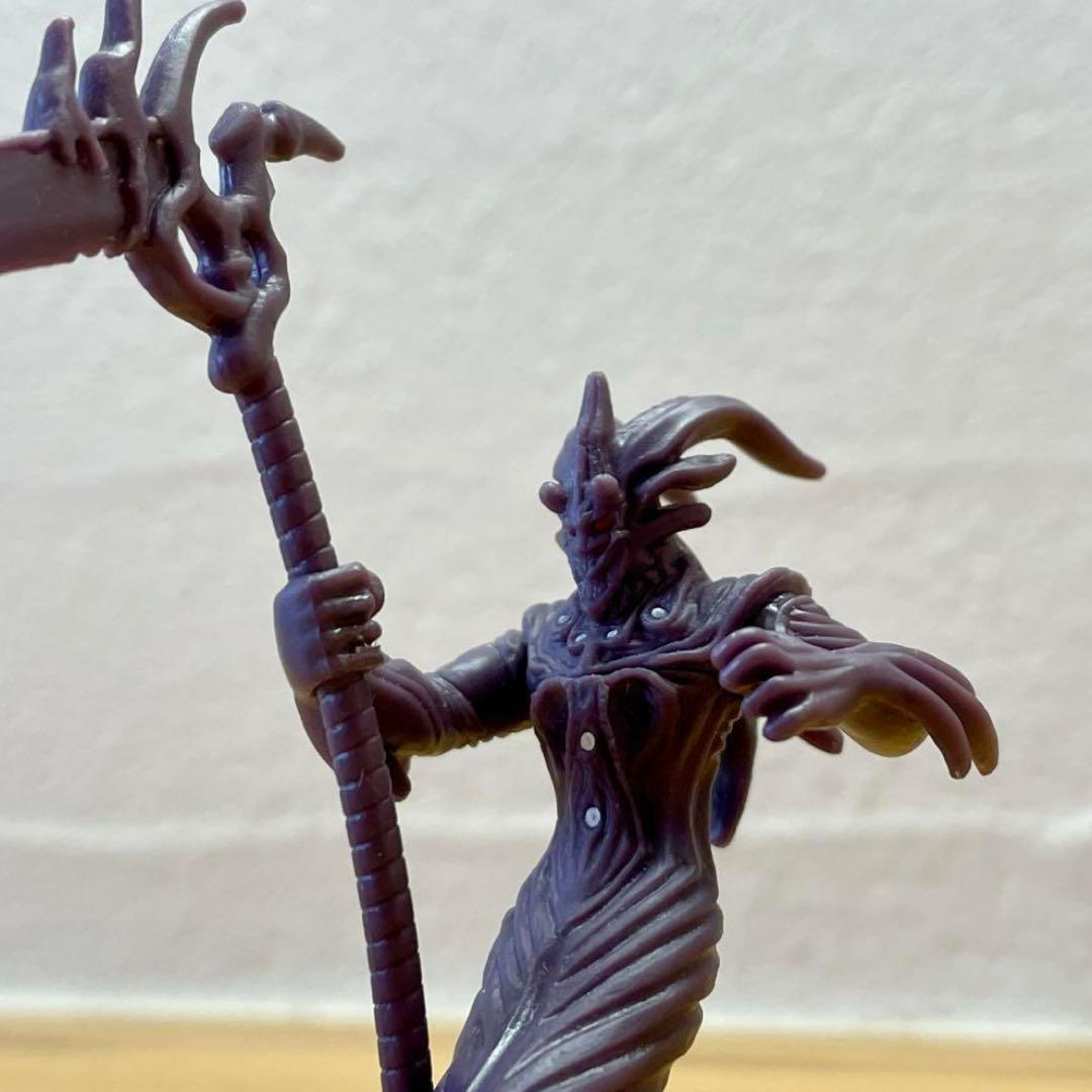 バトスピ　フィギュア　魔界七将パンデミウム