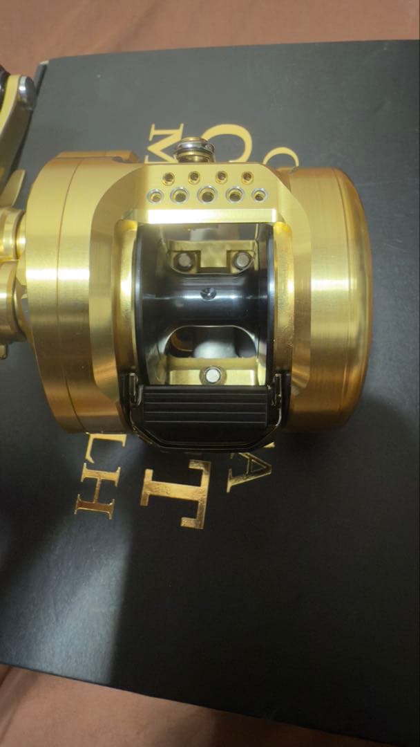 中古美品23 カルカッタ コンクエスト MD 301XGLH LEFT シマノ