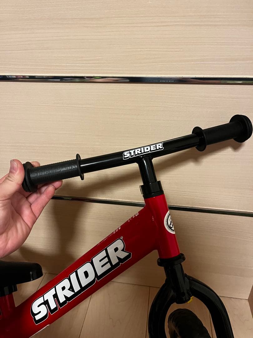 【極美品】ストライダー レッド 日本正規品 室内保管