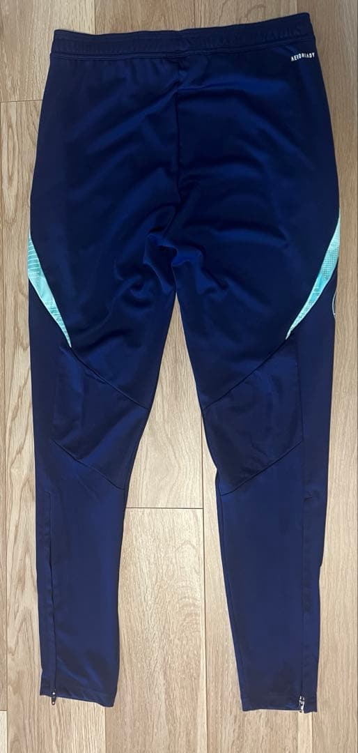 アーセナル　adidas トレーニングパンツ　トラックパンツ　ジャージ　新品