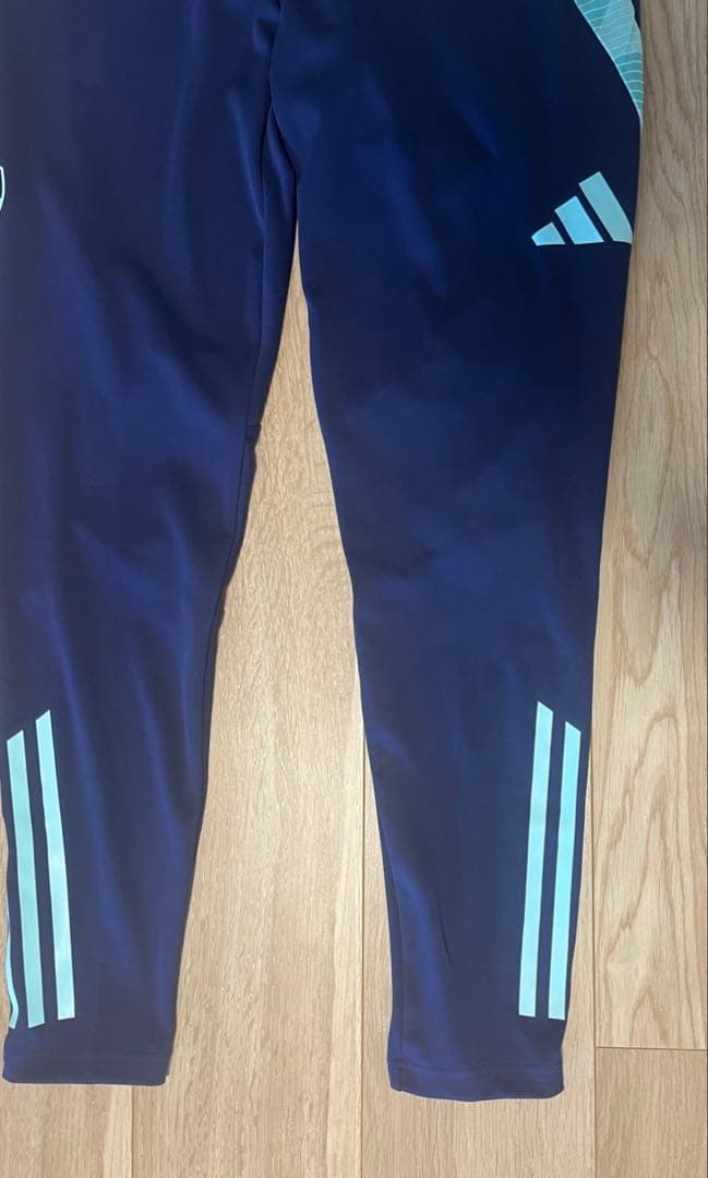 アーセナル　adidas トレーニングパンツ　トラックパンツ　ジャージ　新品