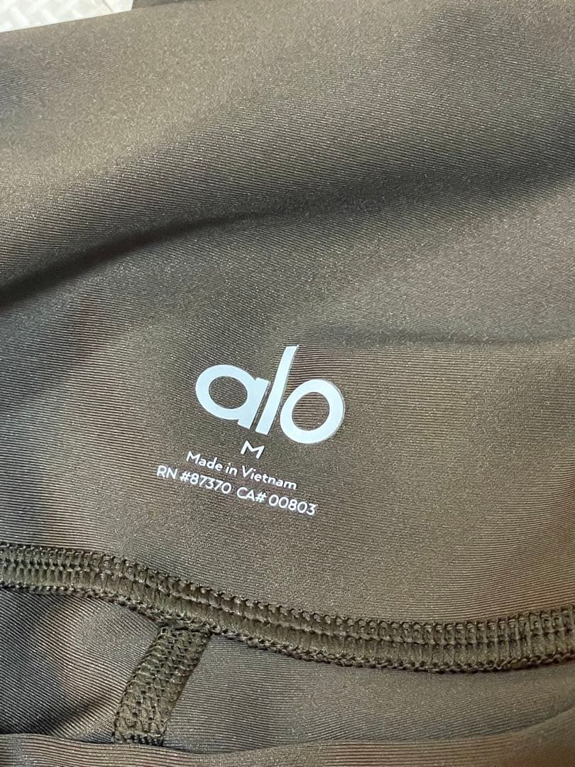 ALO YOGA アローヨガ　ハイウェストレギンス&グロップドタンク