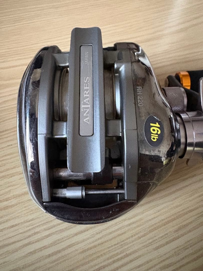 SHIMANO ANTARES RH220 リール
