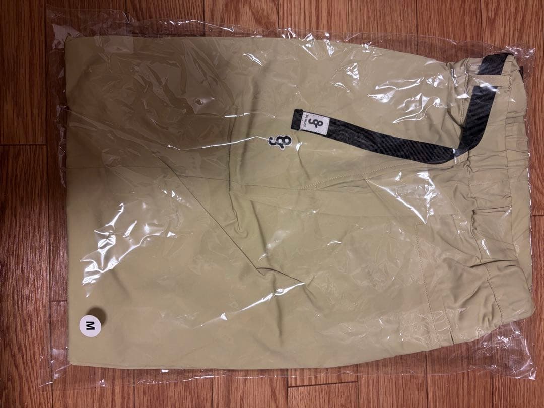 8g shoot パンツ　新品未使用品です。