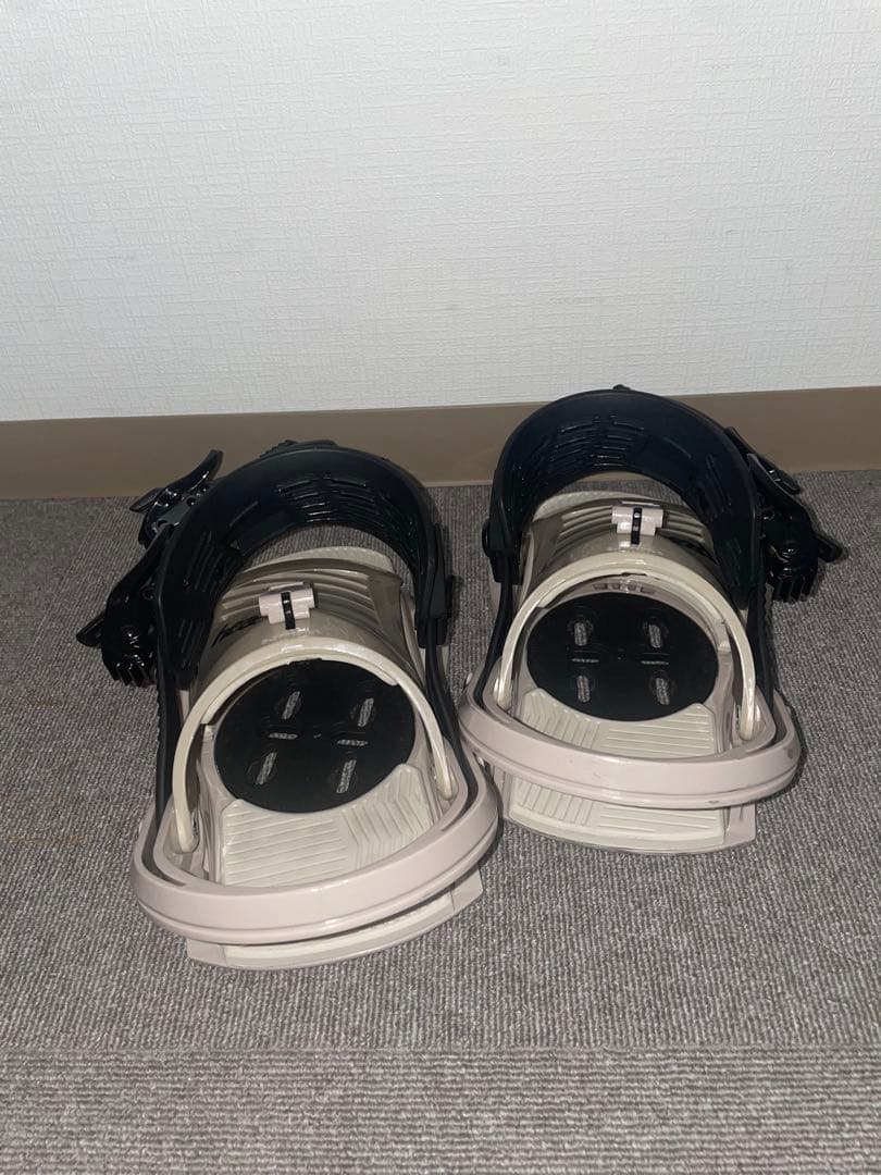Head スノーボードビンディング　ベージュ