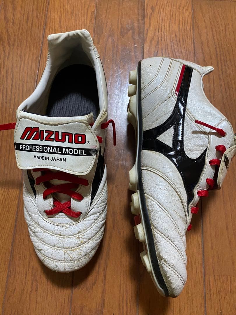 シューズ Mizuno Morelia 2 & Adidas copa gloro