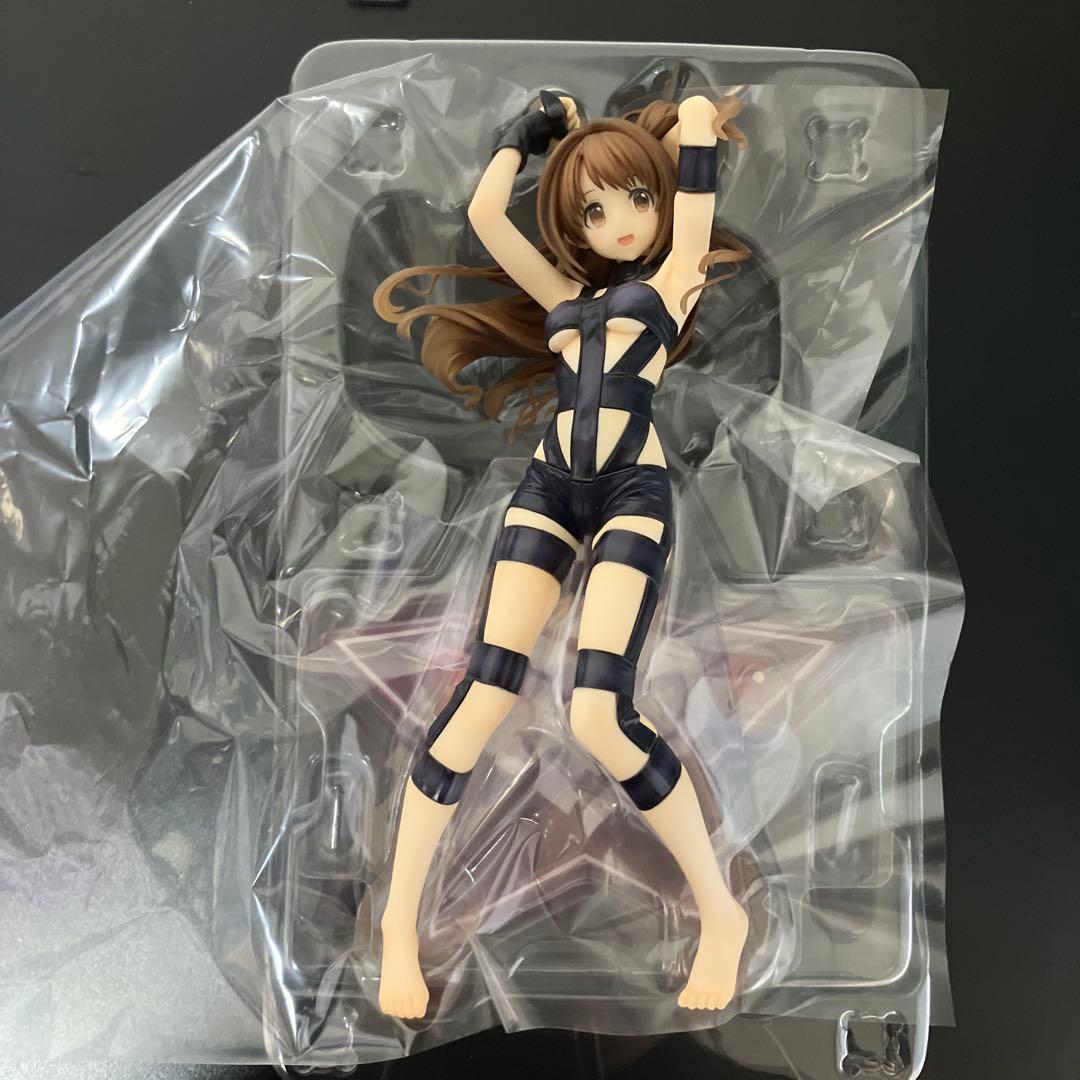 島村卯月　1/7スケールフィギュア　HOT LIMIT Ver.