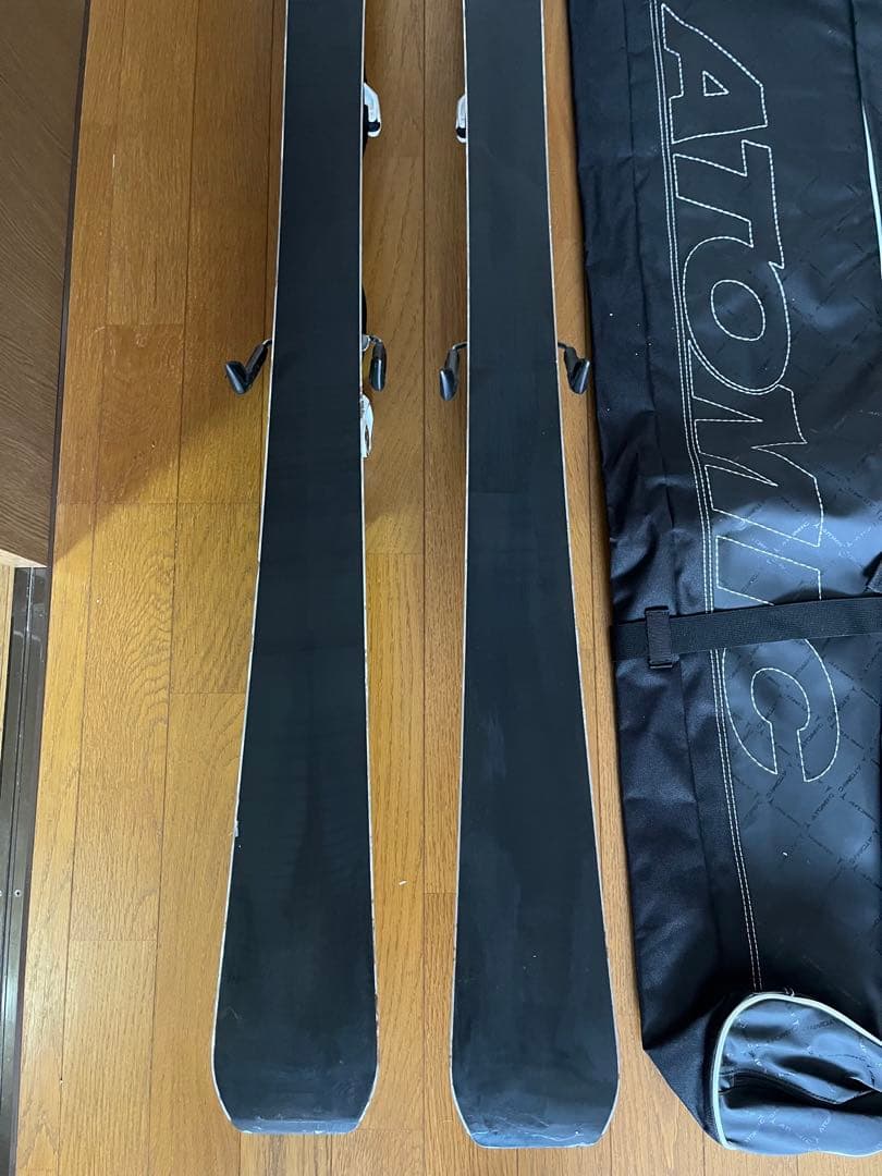 アトミックATOMIC スキー板　ビンディング　スキーケース(新品)