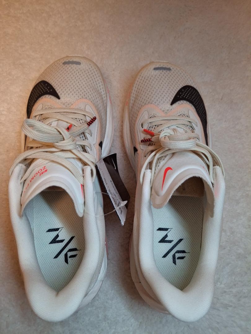 NIKE ズームフライ6 22,5cm 新品