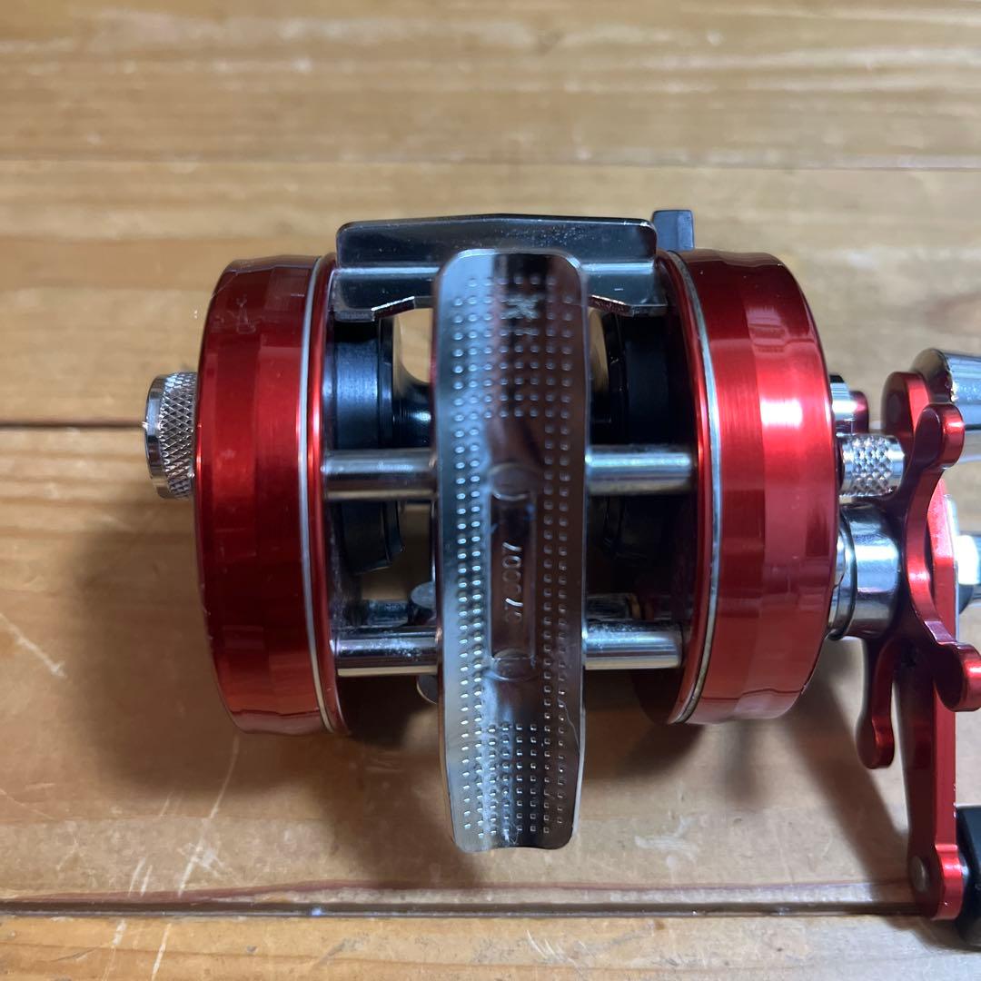 アブガルシア アンバサダー2500C(レッド)