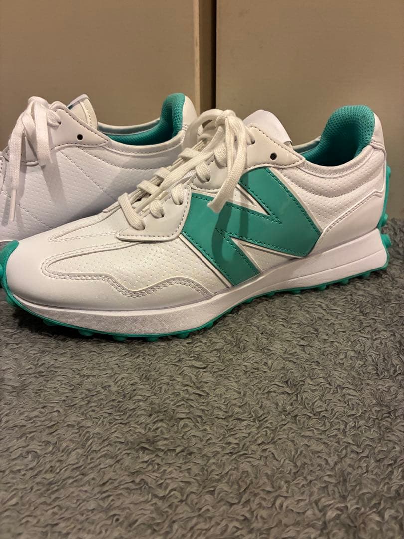 美品NEW BALANCE WGS327 ゴルフシューズ シロ 白 23