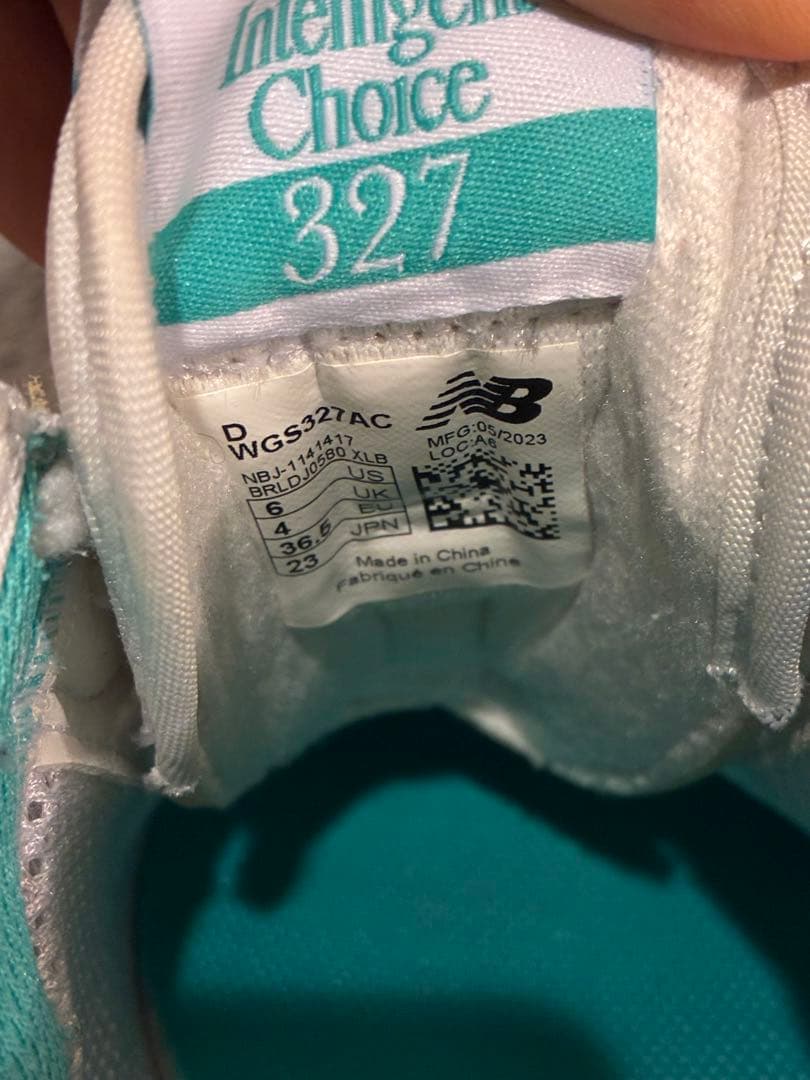 美品NEW BALANCE WGS327 ゴルフシューズ シロ 白 23