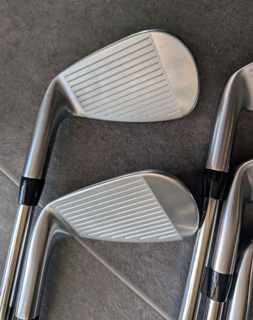 ●超美品　日本仕様●タイトリストT250ローンチスペック アイアンセット 5本
