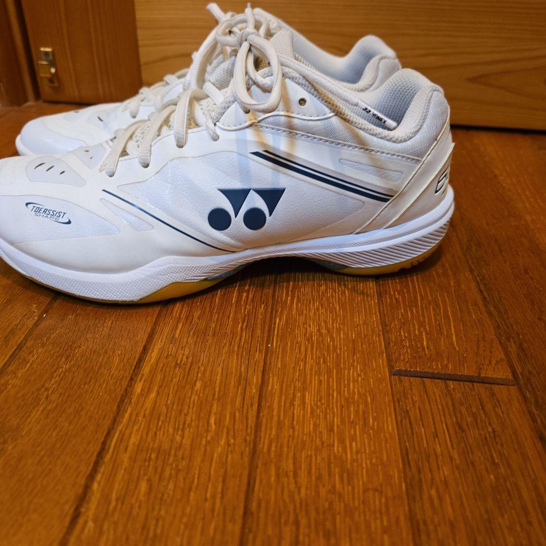 YONEX　パワークッション65Zワイド. SHB65Z4W