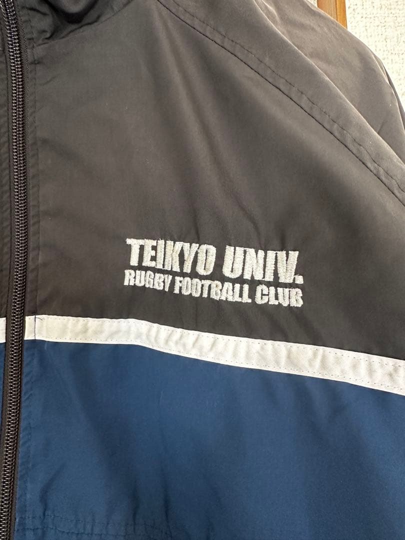 TEIKYO UNIV. ウォームアップウェア 黒/青