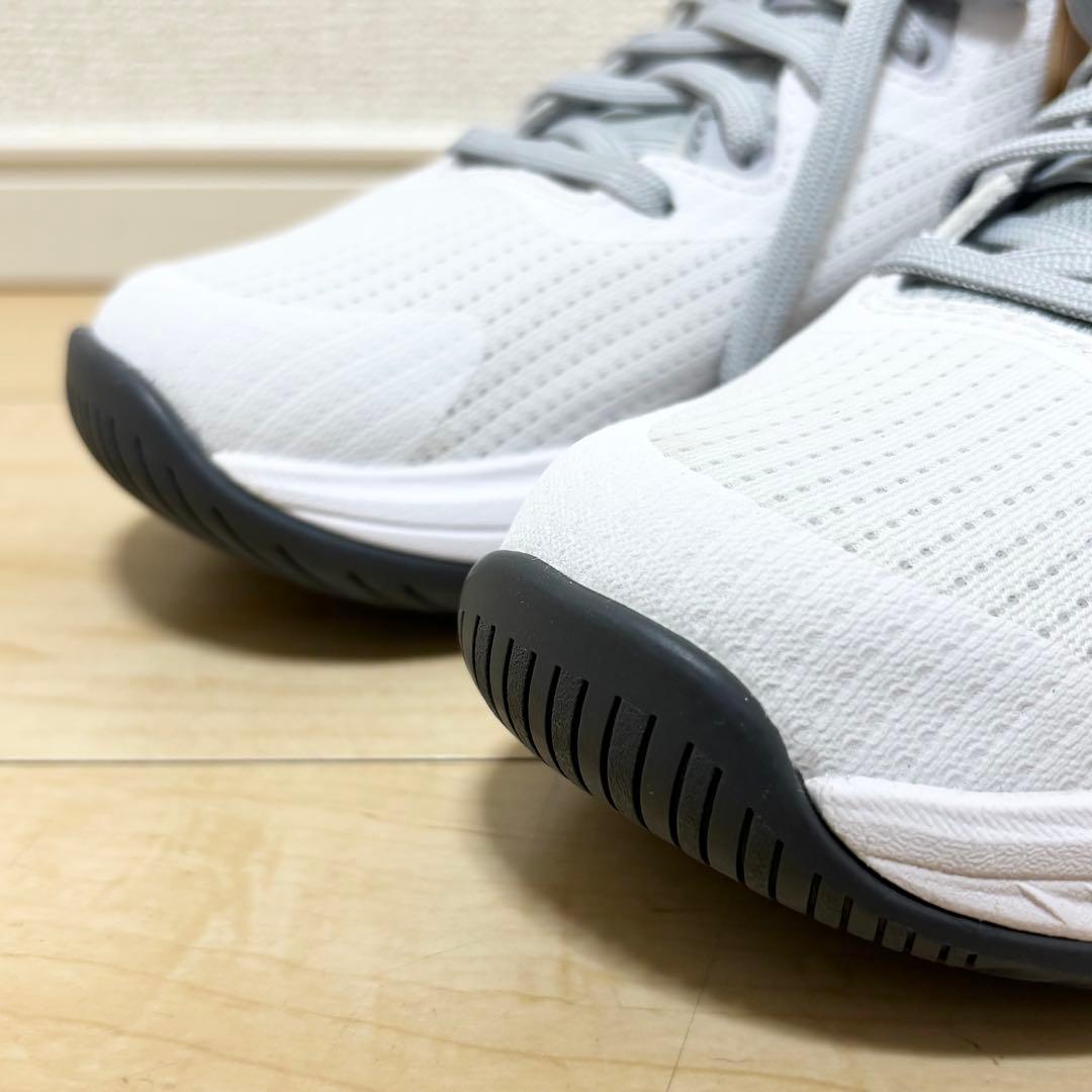 asics ジュニア バスケットシューズ NOVA SURGE 3 GS 未使用