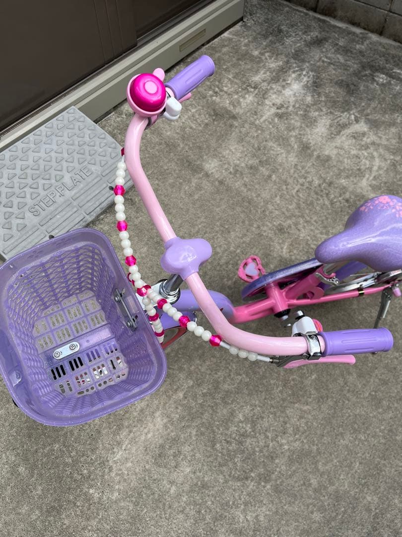 子供用自転車 18インチ　紫色 プリンセスソフィア　(ソフィアヘルメットセット)