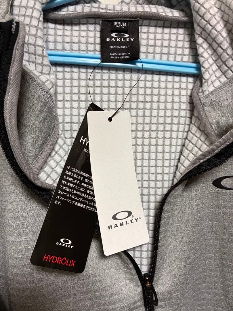 新品 OAKLEY HYDROLIX 上下セット グレー 極美品 新品タグ付き